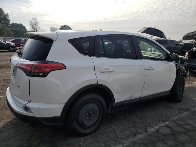 JTMZFREV8JJ737621 - 2018 TOYOTA RAV4 LE WHITE photo 3