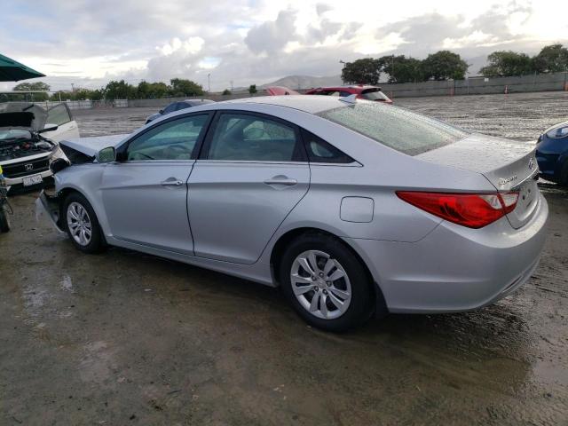 5NPEB4AC5DH589684 - 2013 HYUNDAI SONATA GLS SILVER photo 2