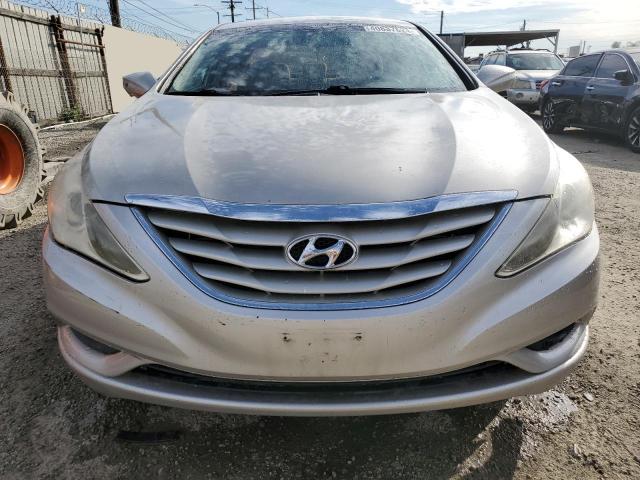 5NPEB4AC8BH240161 - 2011 HYUNDAI SONATA GLS SILVER photo 5