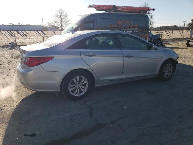 5NPEB4AC2BH133171 - 2011 HYUNDAI SONATA GLS SILVER photo 3