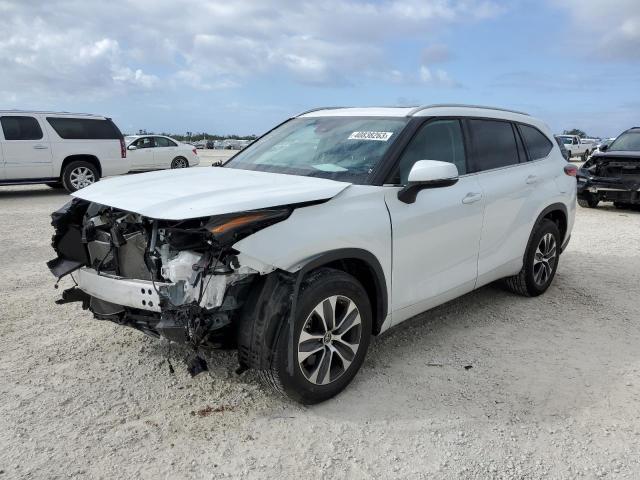 5TDGZRAH5NS094572 - 2022 TOYOTA HIGHLANDER XLE WHITE photo 1