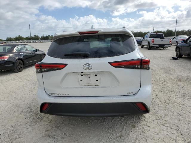 5TDGZRAH5NS094572 - 2022 TOYOTA HIGHLANDER XLE WHITE photo 6