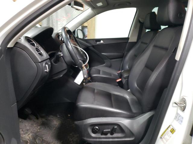 WVGBV7AX6GW586432 - 2016 VOLKSWAGEN TIGUAN S WHITE photo 7