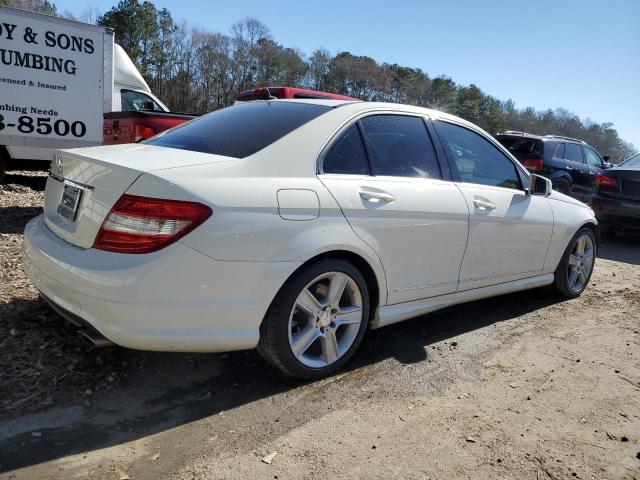 WDDGF5EB2BA466987 - 2011 MERCEDES-BENZ C 300 WHITE photo 3