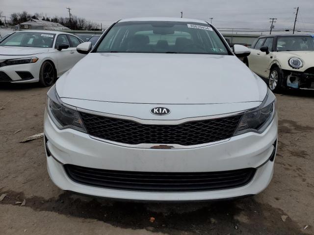 5XXGT4L36GG074471 - 2016 KIA OPTIMA LX WHITE photo 5