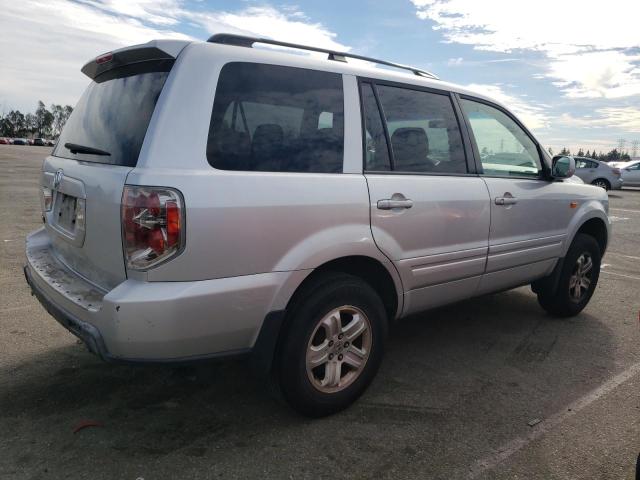 5FNYF28258B014055 - 2008 HONDA PILOT VP SILVER photo 3