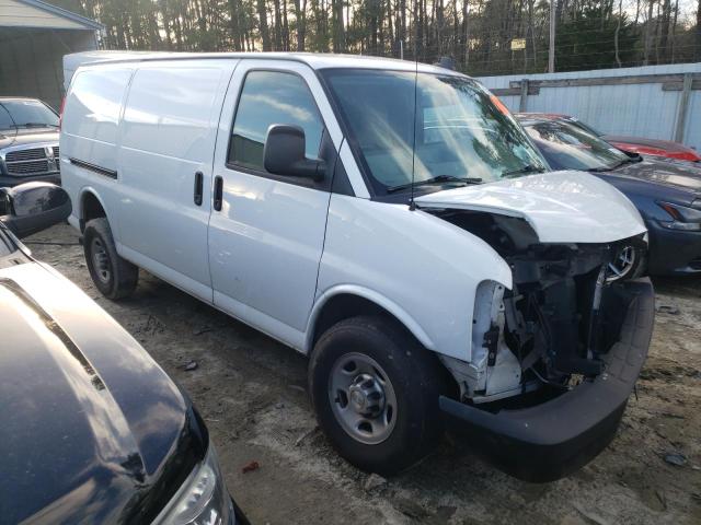 1GCWGAFGXK1179709 - 2019 CHEVROLET EXPRESS G2 WHITE photo 4