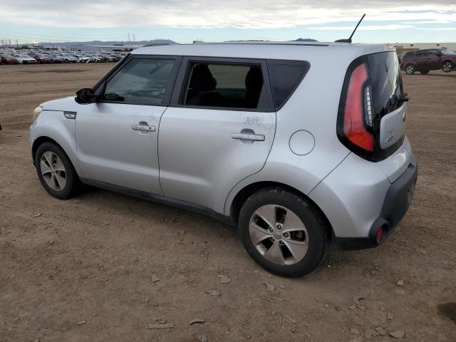 KNDJN2A24F7751443 - 2015 KIA SOUL SILVER photo 2