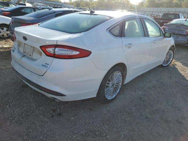 3FA6P0HD8ER202269 - 2014 FORD FUSION SE WHITE photo 4