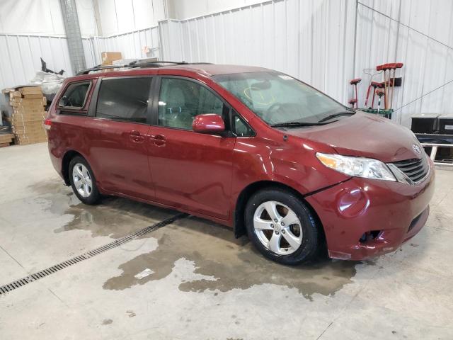 5TDKK3DCXBS132661 - 2011 TOYOTA SIENNA LE RED photo 4