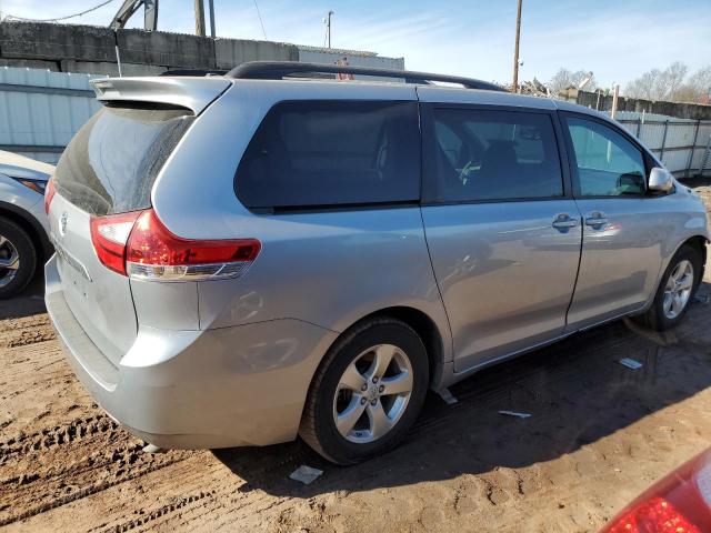 5TDKK3DC2ES457728 - 2014 TOYOTA SIENNA LE SILVER photo 3