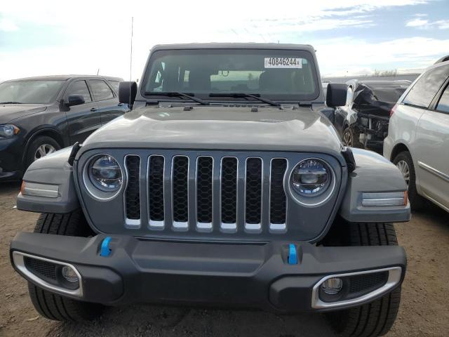 1C4JJXP6XNW229326 - 2022 JEEP WRANGLER U SAHARA 4XE GRAY photo 5