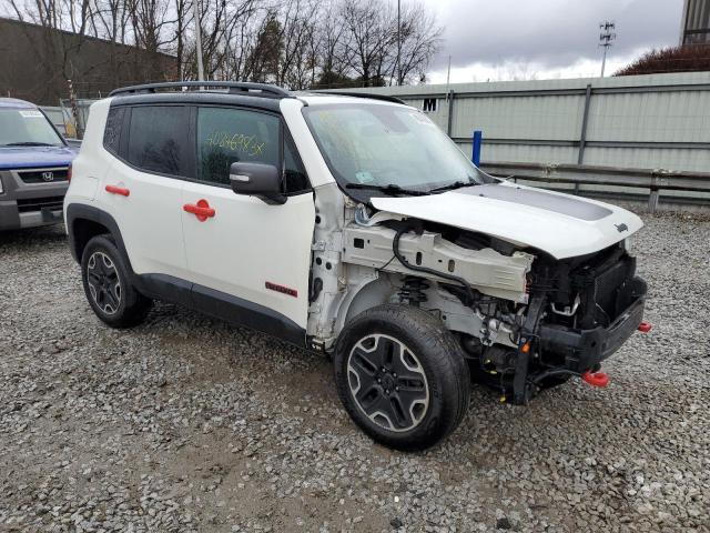 ZACCJBCT8GPD58236 - 2016 JEEP RENEGADE TRAILHAWK WHITE photo 4