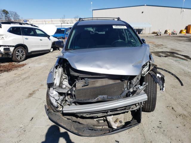 JHLRE4H47BC035775 - 2011 HONDA CR-V SE SILVER photo 5