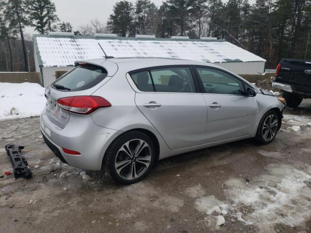 KNAFX5A82G5629227 - 2016 KIA FORTE EX SILVER photo 3