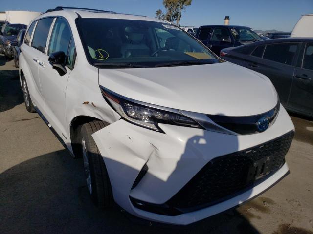 5TDDSKFC8MS016720 - 2021 TOYOTA SIENNA XSE WHITE photo 4