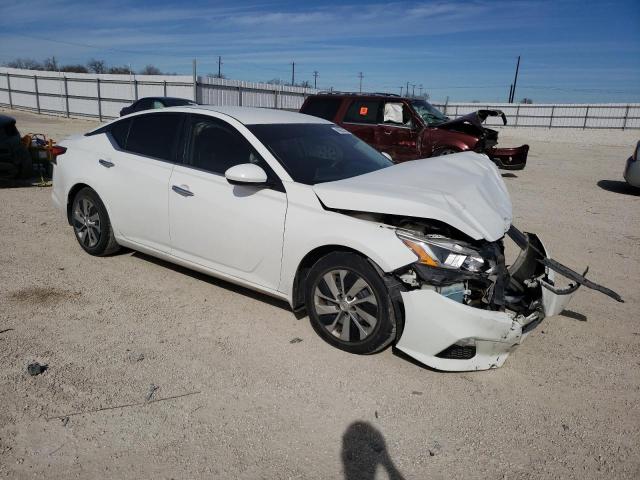 1N4BL4BV7KN310657 - 2019 NISSAN ALTIMA S WHITE photo 4