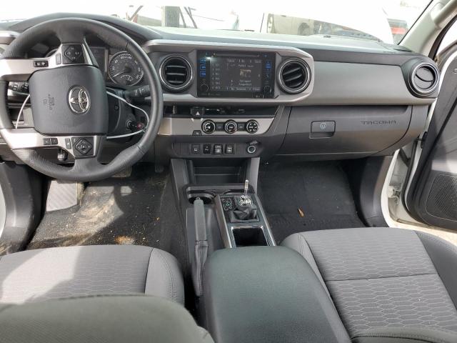 5TFBZ5DNXJX004292 - 2018 TOYOTA TACOMA DOUBLE CAB 白色 照片 8