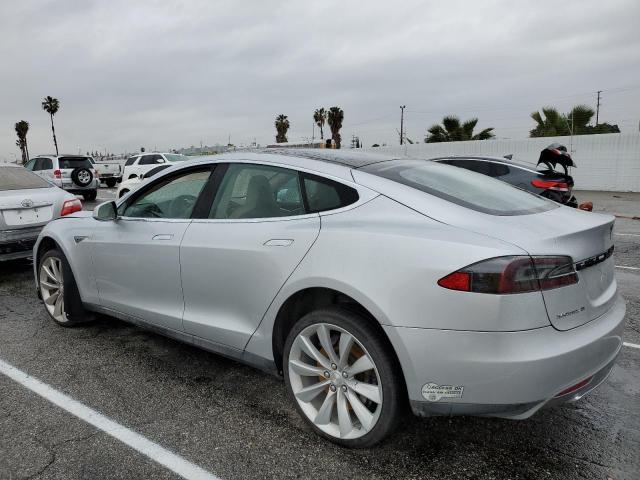 5YJSA1CG7DFP05034 - 2013 TESLA MODEL S Արծաթագույն լուսանկար 2