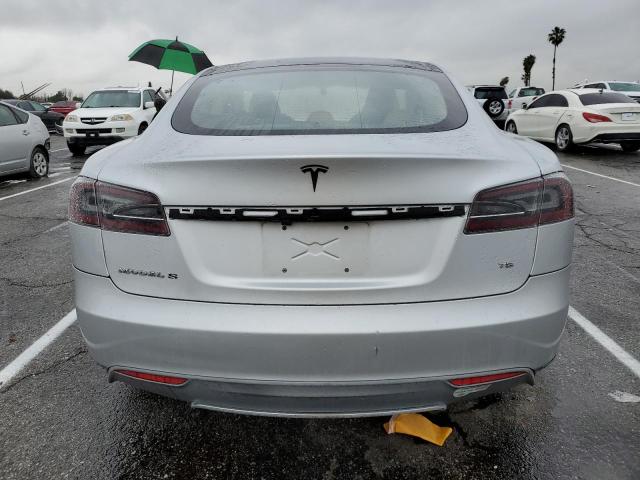 5YJSA1CG7DFP05034 - 2013 TESLA MODEL S Արծաթագույն լուսանկար 6