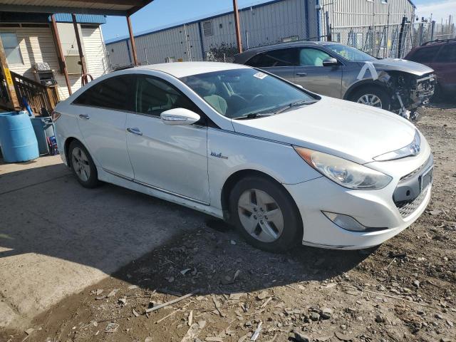 KMHEC4A45BA007203 - 2011 HYUNDAI SONATA HYBRID WHITE photo 4