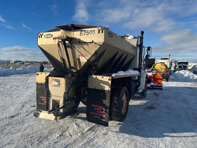 2FZAAWBS99AAD5092 - 2009 STERLING TRUCK L 8500 WHITE photo 4