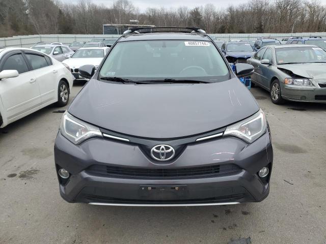 2T3RFREV1GW415672 - 2016 TOYOTA RAV4 XLE CHARCOAL photo 5