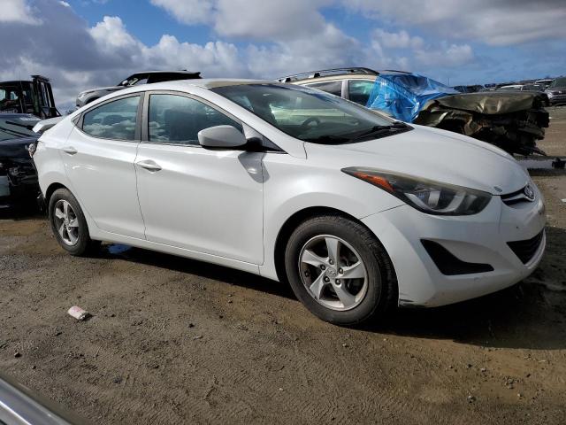 5NPDH4AE6EH524940 - 2014 HYUNDAI ELANTRA SE WHITE photo 4