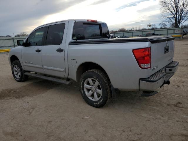 1N6BA0EC8DN301503 - 2013 NISSAN TITAN S SILVER photo 2