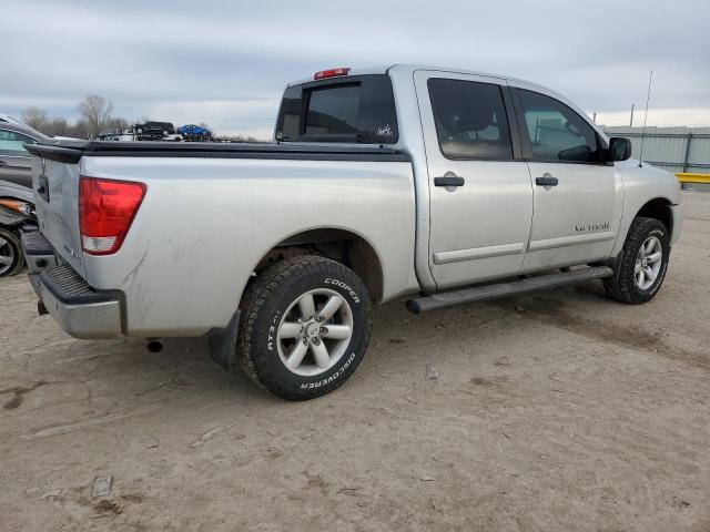 1N6BA0EC8DN301503 - 2013 NISSAN TITAN S SILVER photo 3