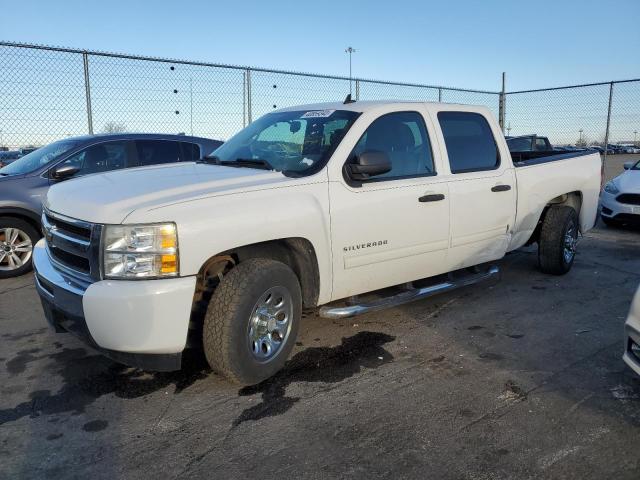 3GCPCREA9BG324834 - 2011 CHEVROLET SILVERADO C1500  LS WHITE photo 1