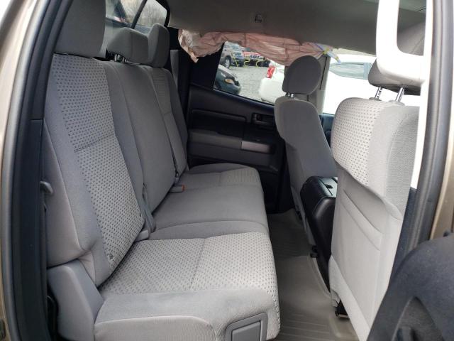 5TFRM5F10AX017351 - 2010 TOYOTA TUNDRA DOUBLE CAB SR5 BROWN photo 10