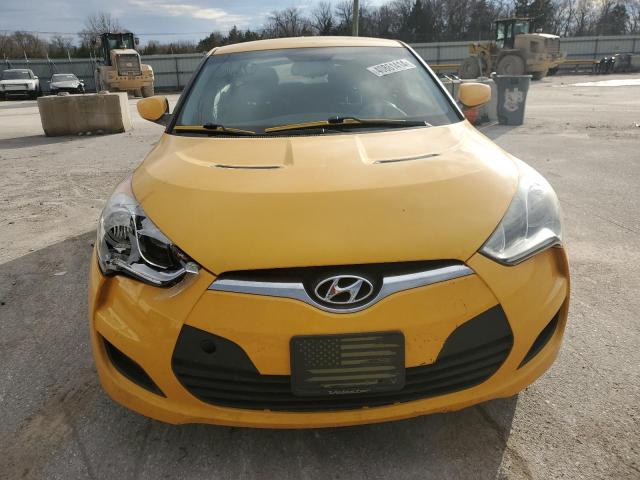 KMHTC6AD9CU037436 - 2012 HYUNDAI VELOSTER YELLOW photo 5