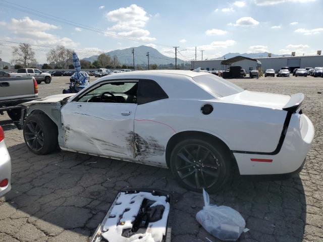 2C3CDZFJ8KH530032 - 2019 DODGE CHALLENGER R/T SCAT PACK WHITE photo 2
