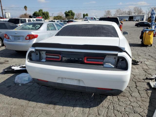 2C3CDZFJ8KH530032 - 2019 DODGE CHALLENGER R/T SCAT PACK WHITE photo 6