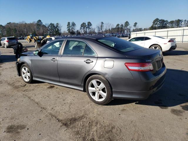 4T1BF3EK7BU777947 - 2011 TOYOTA CAMRY BASE GRAY photo 2