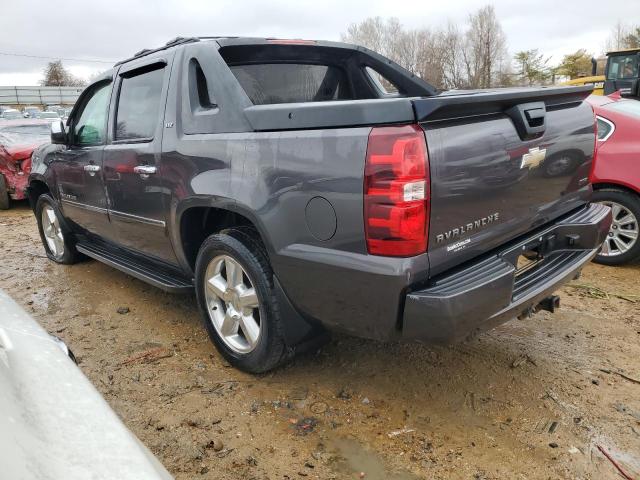 3GNTKGE39BG150486 - 2011 CHEVROLET AVALANCHE LTZ CHARCOAL photo 2