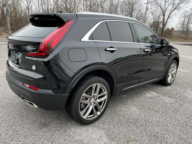 1GYAZAR45NF157477 - 2022 CADILLAC XT4 LUXURY BLACK photo 4