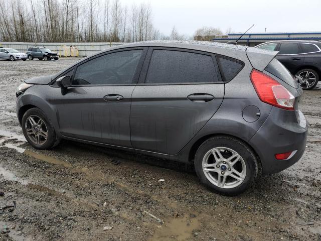 3FADP4EJ6JM140421 - 2018 FORD FIESTA SE GRAY photo 2