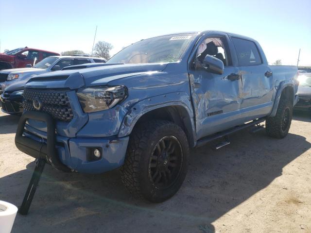 5TFDW5F13KX785685 - 2019 TOYOTA TUNDRA CREWMAX SR5 BLUE photo 1