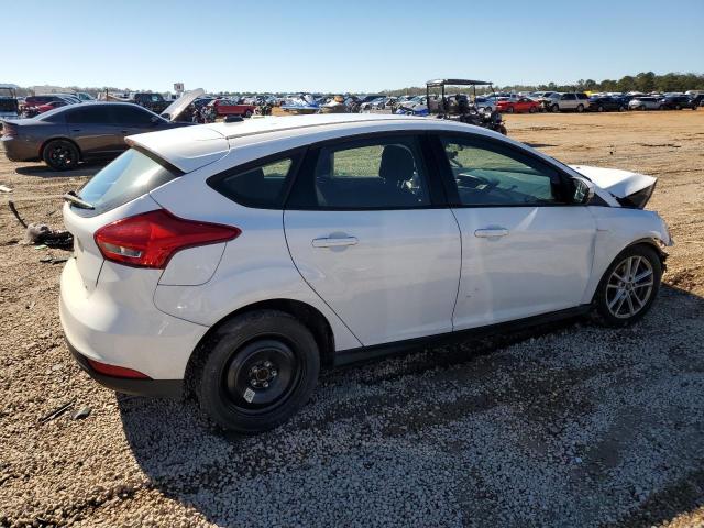 1FADP3K25HL215824 - 2017 FORD FOCUS SE WHITE photo 3