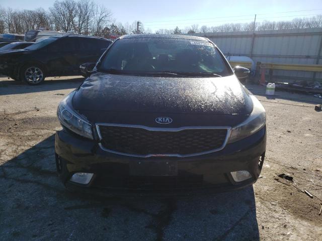 3KPFN4A87HE003021 - 2017 KIA FORTE EX BLACK photo 5