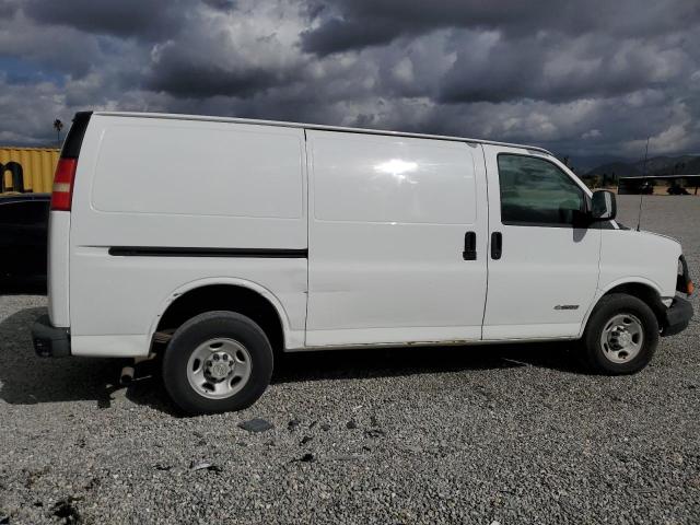 1GCGG25V751247690 - 2005 CHEVROLET CHEVY VAN WHITE photo 3