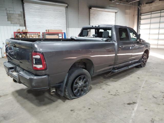 3C63R3HL1LG271594 - 2020 RAM 3500 BIG HORN GRAY photo 3