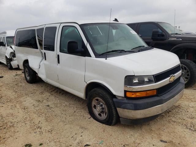1GAZGPFG0K1250442 - 2019 CHEVROLET EXPRESS G3 LT WHITE photo 4