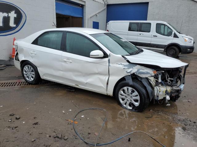 KNAFU4A2XC5628626 - 2012 KIA FORTE EX WHITE photo 4