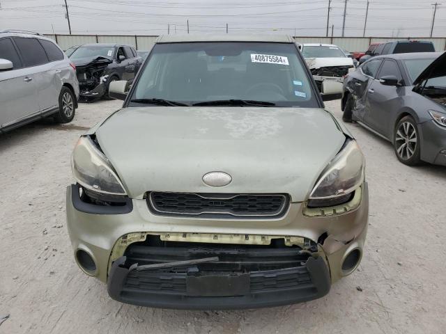 KNDJT2A55D7590436 - 2013 KIA SOUL GREEN photo 5