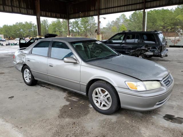 JT2BG22K710595521 - 2001 TOYOTA CAMRY CE SILVER photo 4