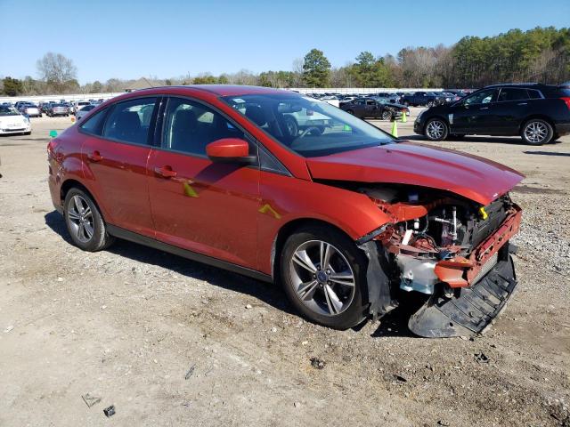 1FADP3FE5JL238725 - 2018 FORD FOCUS SE RED photo 4