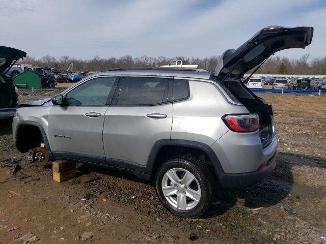 3C4NJDBB3NT121821 - 2022 JEEP COMPASS LATITUDE SILVER photo 2